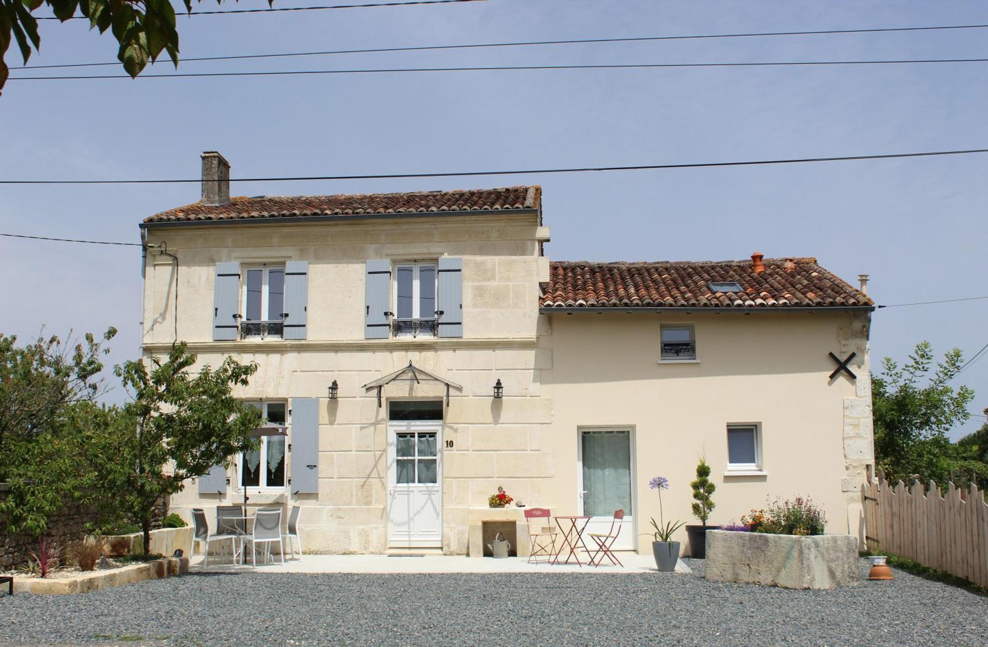 Le Gite Du Verger Saint-Bris-des-Bois Exterior photo